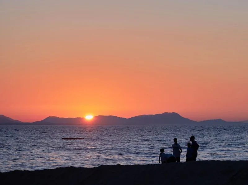 Greece’s Ethereal Experiences: Sunset Rituals and Reflections in 2026