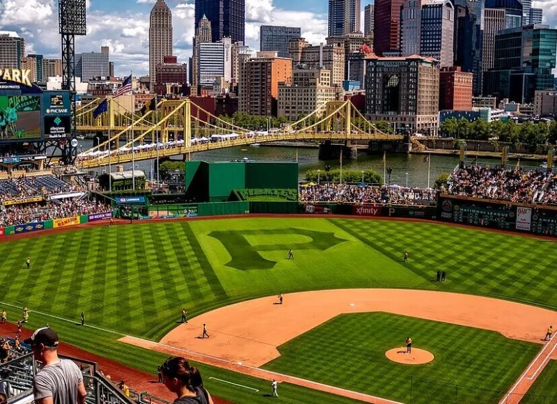 Pirates Aim for Victory Against Reds at Great American Ball Park