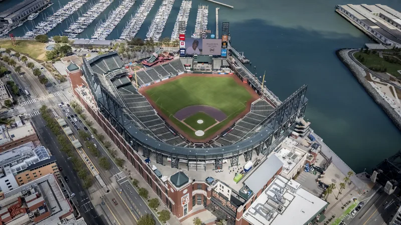 Giants Host Mets in Exciting Four-Game Series at Oracle Park