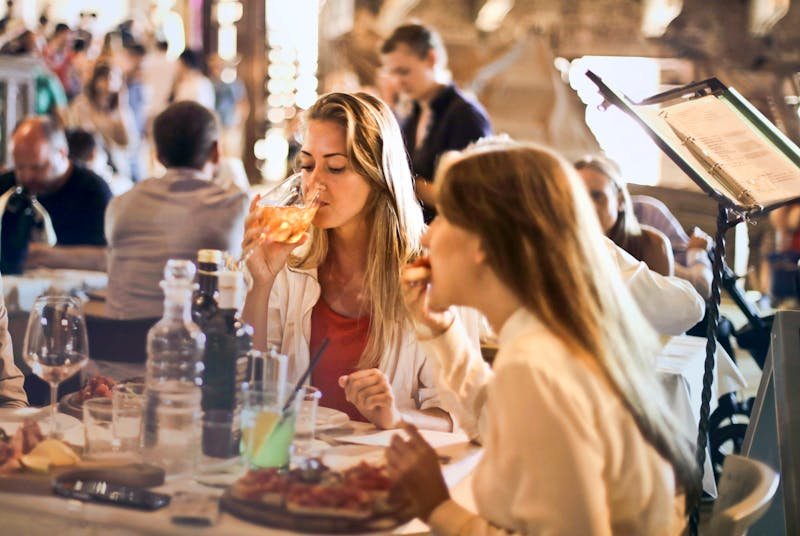 Food-Safe Travel: Street Eats Without the Stomach Ache