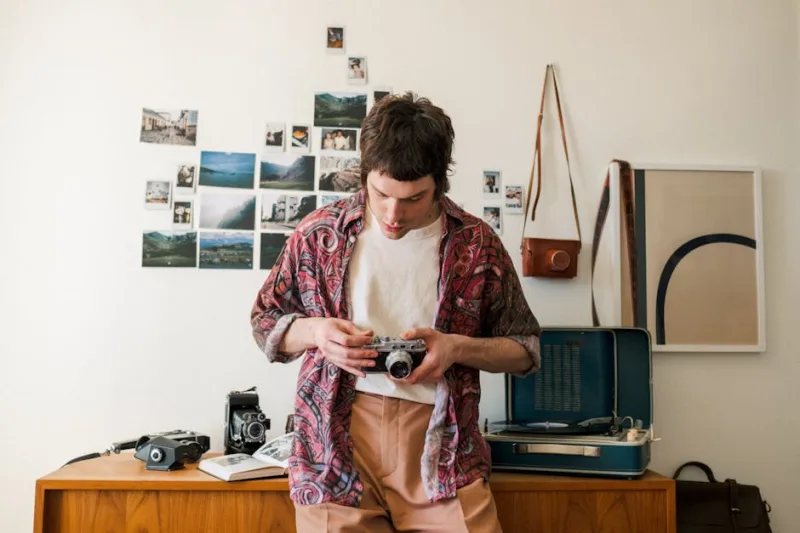 The Joy of Analog: Rediscovering Hands-On Home Activities in 2026