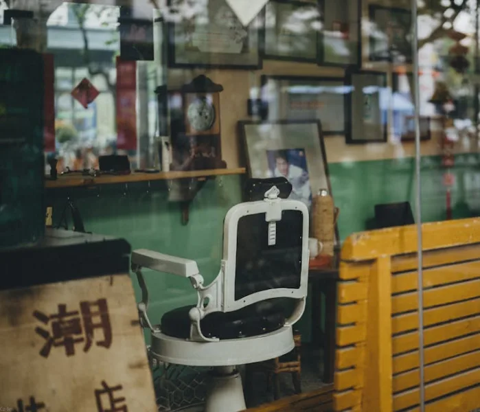 Why the Barber Shop Experience is Making a Comeback