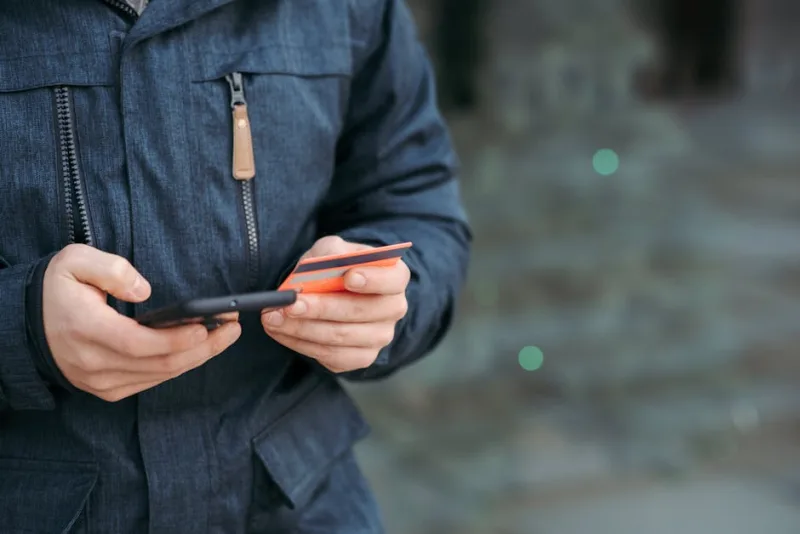 How to Stay Financially Savvy in a Digital World