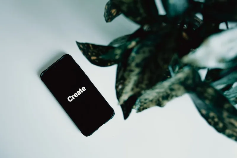 Why the Modern Man Should Embrace Digital Minimalism in 2026