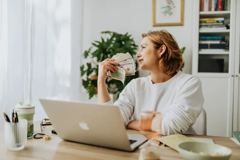From Side Hustle to Main Hustle: Turning Passion into Profit by 2026