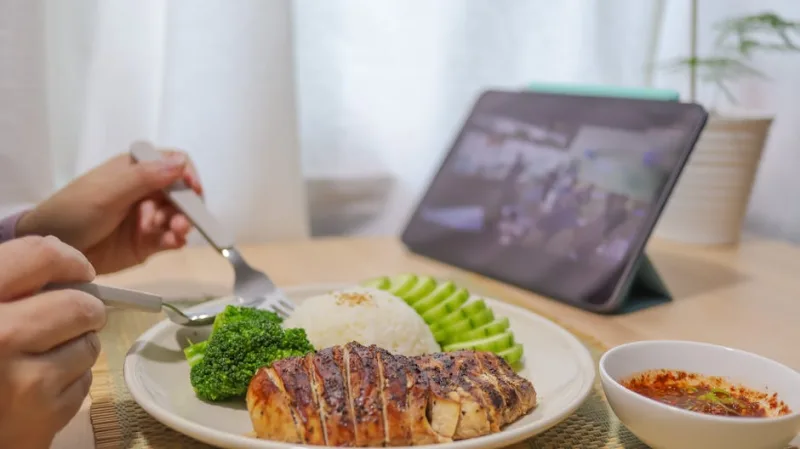 The Art of Mindful Eating: Transform Your Relationship with Food in 2026