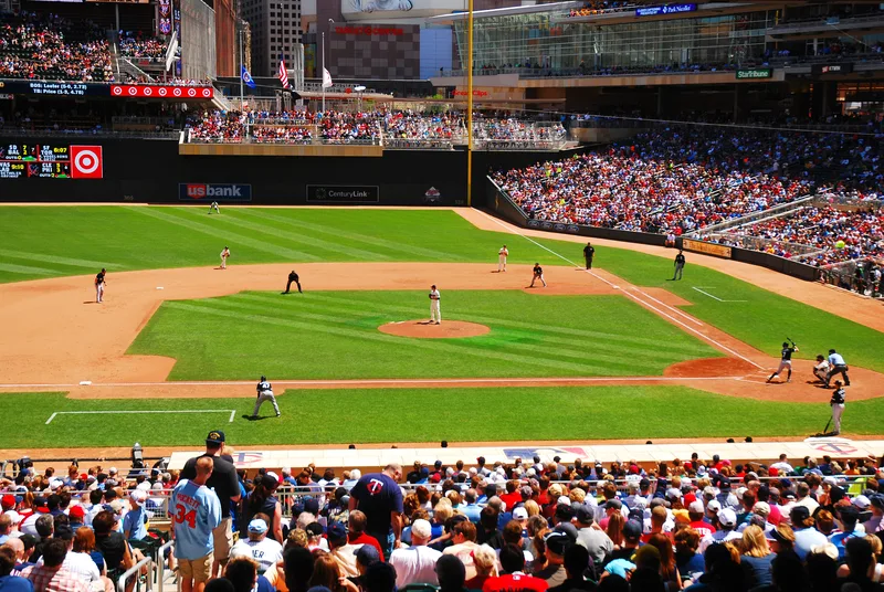 Twins Overpower Blue Jays 7-1 Behind Byron Buxton’s Power Surge