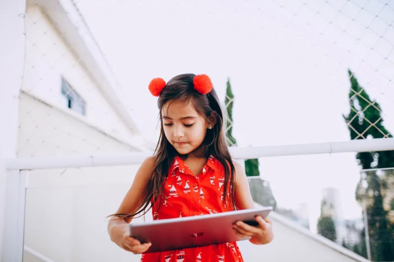 The Art of Balancing Digital and Outdoor Play in 2026