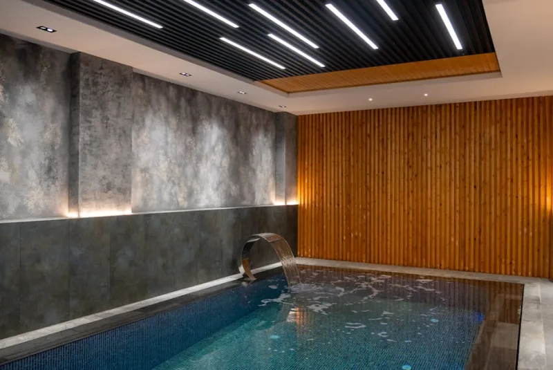 The Opulent Oasis: Designing Indoor Water Features in Mansions for 2026