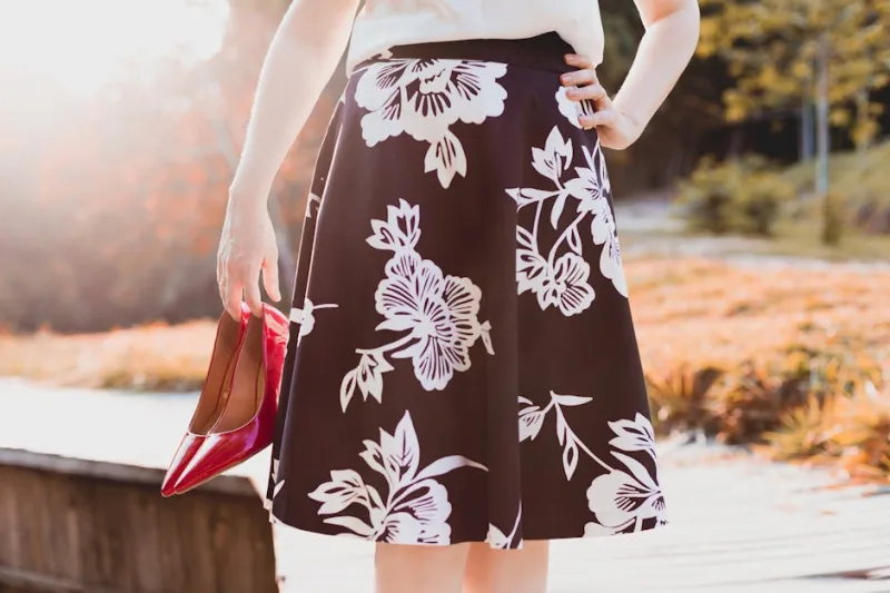 From Desk to Drinks: Mastering the Art of Day-to-Night Outfits in 2026