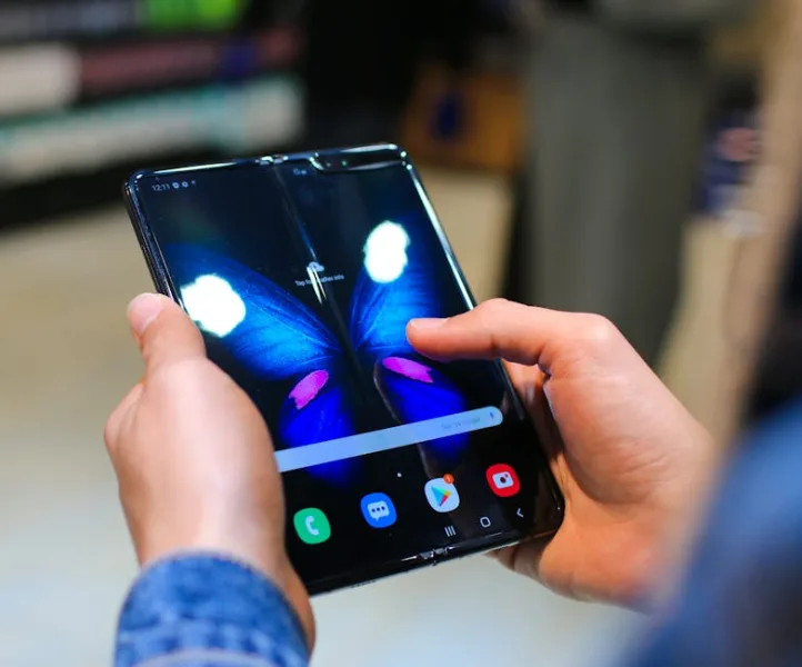 Exploring the Allure of Foldable Smartphones: Why 2026 is the Year They’re Taking Over