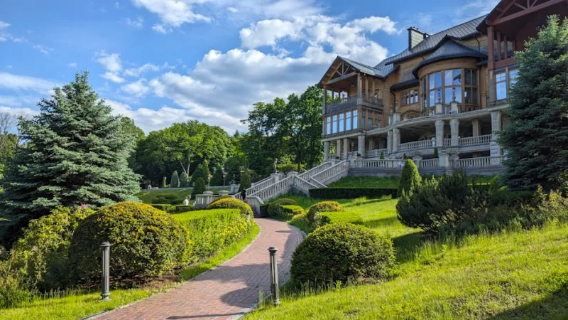 The Green Revolution: Crafting Sustainable Mansions for 2026