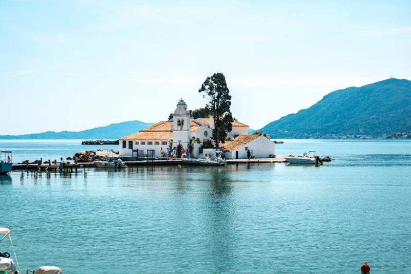 Island-Hopping Journeys: Navigating the Mosaic of Greek Isles in 2026