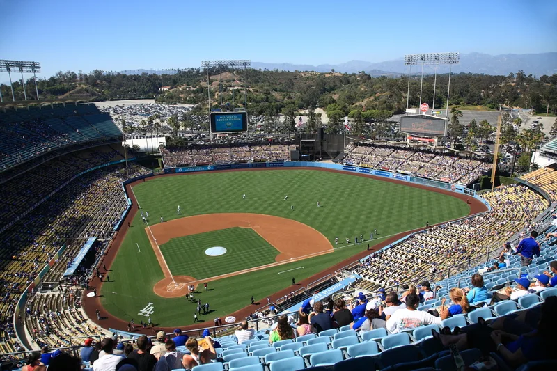 Dodgers Edge Rays in Thrilling Opener with Rojas’ Late Heroics
