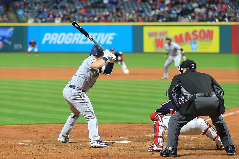 Your Essential Guide to Streaming MLB Games in 2026